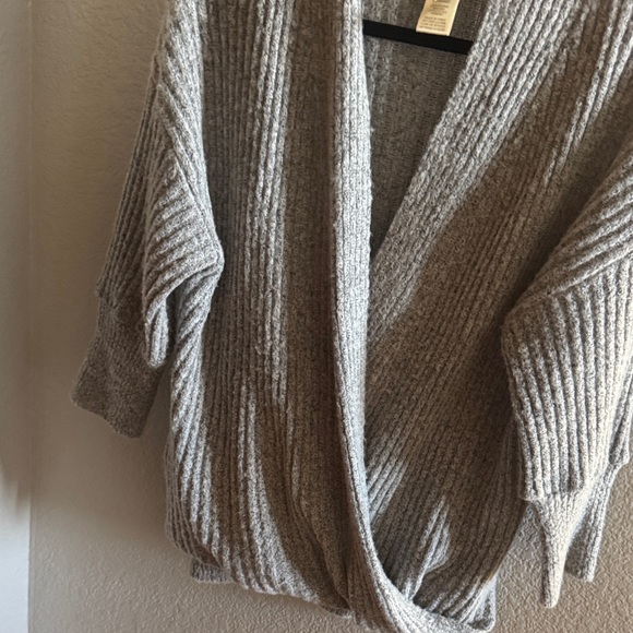 Max Studio Gray Ribbed Cardigan - Picture 3 of 4